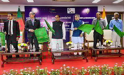 இந்தியா-வங்கதேசம் இடையே மித்தாலி விரைவு ரயில் சேவை தொடக்கம்