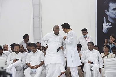 அக்னிபத்தும்.. அமலாக்கத் துறையும்..: காங்கிரஸ் எம்.பி.க்கள் ஆலோசனை