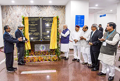 கர்நாடகத்தில் ரூ. 28,000 கோடி மதிப்பிலான ரயில், சாலைத் திட்டங்களுக்கு அடிக்கல் நாட்டினார் பிரதமர் மோடி!