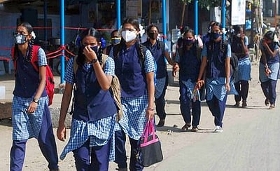 புதுச்சேரியில் 10-ம் வகுப்பு தேர்வு முடிவுகள் வெளியீடு: 92.92% பேர் தேர்ச்சி