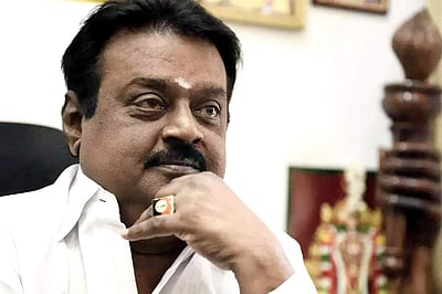 விஜயகாந்த் உடல்நிலை குறித்து வெளியாகும் வதந்திகளை நம்ப வேண்டாம்: தேமுதிக