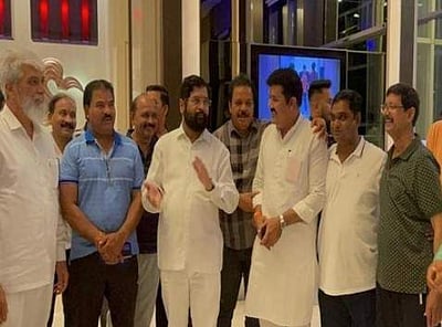 50 எம்எல்ஏக்களுடன் ஏக்நாத் ஷிண்டே?