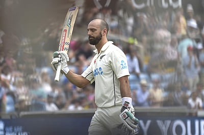 இங்கிலாந்துக்கு எதிராக முதன்முறையாக..: மிட்செல் படைத்த புதிய சாதனை