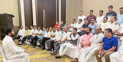 ஜூலை 11 வரை அதிருப்தி எம்எல்ஏக்கள் மீது நடவடிக்கை கூடாது: உச்சநீதிமன்றம் உத்தரவு