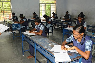 பிளஸ் 2 துணைத் தேர்வு: நுழைவுச்சீட்டு வெளியீடு