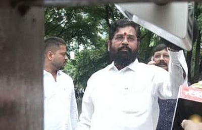 ’சிவசேனையை முன்னெடுத்துச் செல்ல மும்பை வருவோம்' : ஏக்நாத் ஷிண்டே