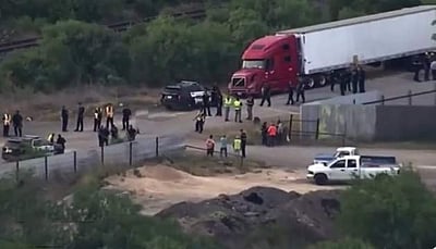 அமெரிக்காவில் கண்டெய்னர் லாரியில் 46 உடல்கள்; என்ன நடந்தது?