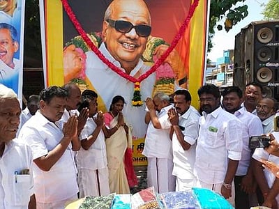 மானாமதுரை, திருப்புவனம், இளையான்குடி பகுதிகளில் கருணாநிதி பிறந்த நாள் விழா 