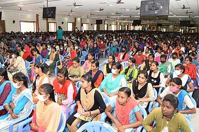 மாணவா்களை தொழில் முனைவோராக மாற்றவே ‘நான் முதல்வன்’ திட்டம்: அமைச்சா் பி.மூா்த்தி