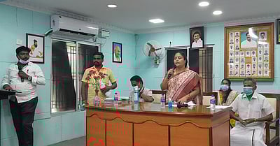 அருப்புக்கோட்டை நகா்மன்றக் கூட்டம்