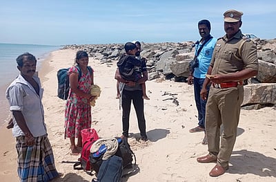 இலங்கையிலிருந்து படகு மூலம் மேலும் 4 அகதிகள் ராமேசுவரம் வருகை