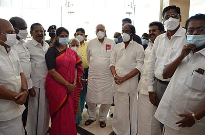 மகாராஷ்டிர அரசியல், தமிழக ஆளுநர் குறித்து யஷ்வந்த் சின்ஹ விமர்சனம்