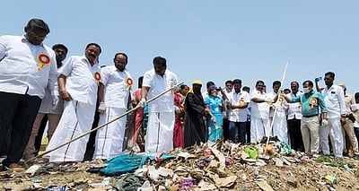 குப்பைகளைத் தரம் பிரித்து தருவோருக்கு நகராட்சி மூலம் ஊக்கப் பரிசு: திருப்பத்தூா் ஆட்சியா்