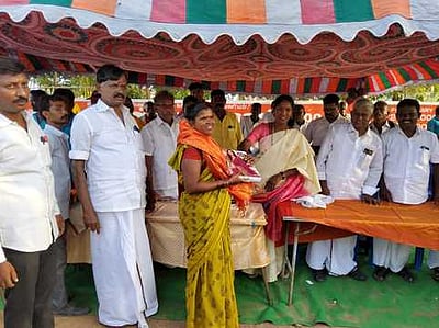 தாயமங்கலத்தில் கருணாநிதி பிறந்த நாள் விழா