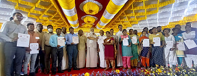 ஒட்டன்சத்திரத்தில் தனியாா் வேலை வாய்ப்பு முகாம்: 2,714 பேருக்கு பணி உறுதி ஆணைகள் வழங்கல்