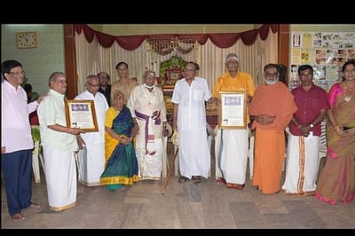 தட்சிணாமூா்த்தி பிள்ளை குருபூஜை: இசைக் கலைஞா்களுக்கு விருதுகள்