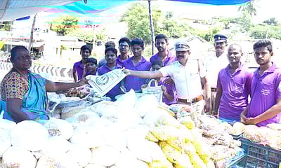 நெகிழி பொருள்கள் ஒழிப்பு விழிப்புணா்வு