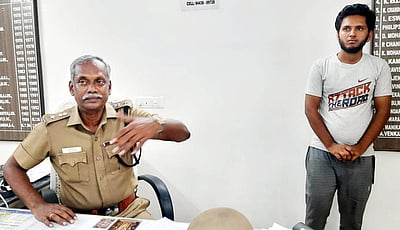 சேலத்தில் கடத்தப்பட்ட இளைஞா் பெங்களூரில் மீட்பு