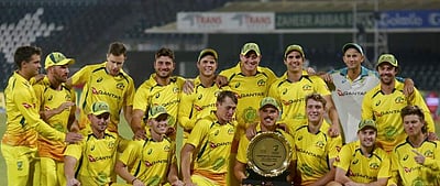 விரலில் காயம்: டி20 தொடரிலிருந்து விலகினார் ஆஸி. வீரர்