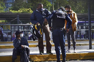 மெக்ஸிகோ: பள்ளி மாணவர்கள் 5 பேர் சுட்டுக்கொலை