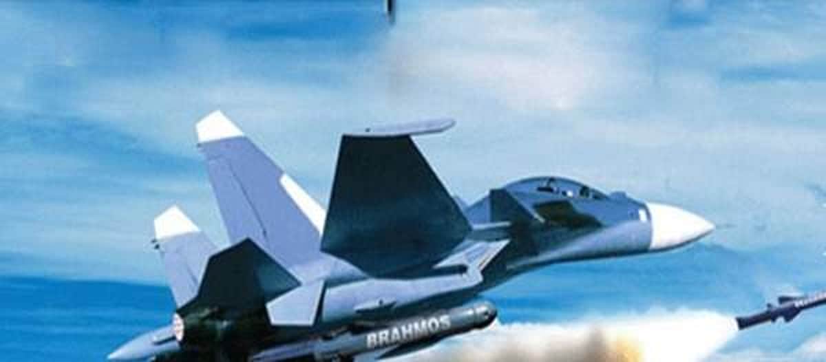 பிரமோஸ் ஏவுகணை ஆராய்ச்சி மையத்தில் வேலை: பொறியியல் பட்டதாரிகளுக்கு வாய்ப்பு!