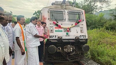 மேட்டூர் பயணிகள் ரயில் சேவை மீண்டும் தொடங்கியது! 