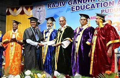 புதுவை அரசு கால்நடை மருத்துவக் கல்லூரி தரம் உயர்த்தப்படும்: முதல்வர் ரங்கசாமி உறுதி