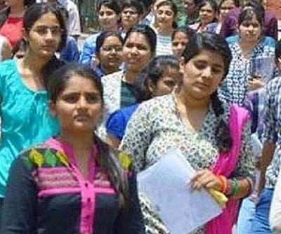 மாதம் ரூ.1,000 நிதியுதவி பெற 3.58 லட்சம் மாணவிகள் விண்ணப்பம்!