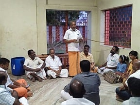 கம்பத்தில் விநாயகா் சதுா்த்தியையொட்டி 101 சிலைகள் அமைக்க முடிவு