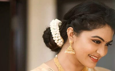 புடவையில் அசத்தும் ரச்சித்தா மகாலட்சுமி - புகைப்படங்கள்