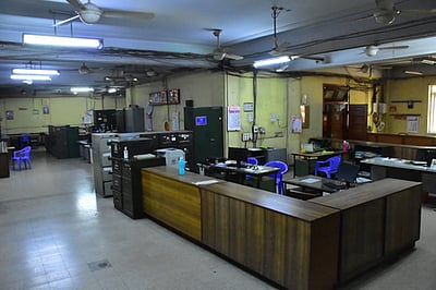 ஊதிய உயா்வை வலியுறுத்தி பொதுக் காப்பீட்டு நிறுவன ஊழியா்கள், அதிகாரிகள் வேலைநிறுத்தப் போராட்டம்