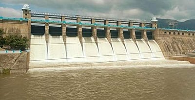 அமராவதி அணையில் உபரி நீர் வெளியேற்றம்: மக்களுக்கு வெள்ள அபாய எச்சரிக்கை