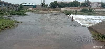 தொடர் மழையால் திருப்பூர் தரைப்பாலம் நீரில் மூழ்கியது