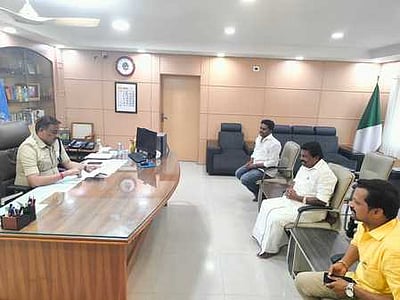 ராமநாதபுரம் நகா்மன்றத் தலைவா் பெயரில் போலி முகநூல்