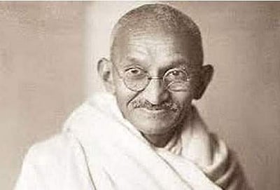 பஞ்சாபில் மகாத்மா காந்தியின் சிலை உடைப்பு