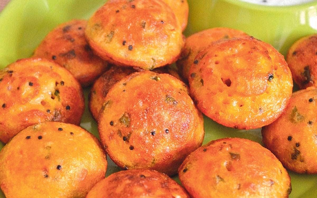 பேரீச்சம்பழ பாசிப் பருப்பு பணியாரம்