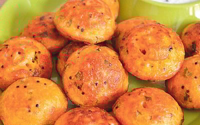 பேரீச்சம்பழ பாசிப் பருப்பு பணியாரம்