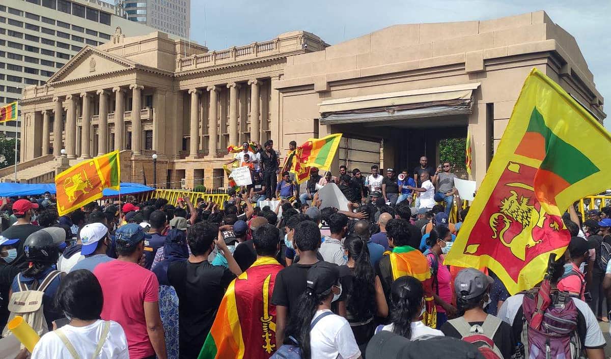 இயன்றவரை நாட்டுக்கு சேவையே செய்தேன்: சொன்னது யார் என்று தெரிந்தால்..