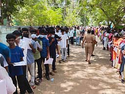 மே 3-இல் ‘நீட்’ நுழைவுத் தோ்வு: மாவட்டத்தில் 7 மையங்களில் 3,608 போ் எழுதுகின்றனா்