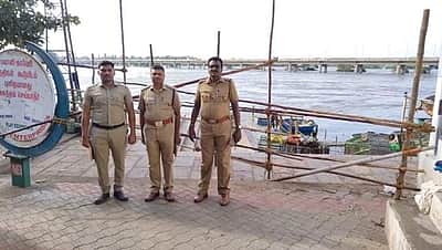 வெள்ளப் பெருக்கு: பவானி கூடுதுறையில் நீராடத் தடை!