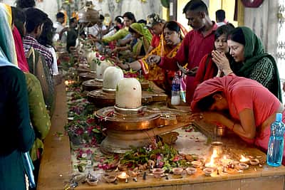 சாவன் மாதம்: வடமாநிலங்களில் உள்ள சிவன் கோயில்களில் சிறப்பு வழிபாடு