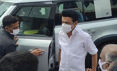 மருத்துவமனையிலிருந்து வீடு திரும்பினார் முதல்வர் மு.க.ஸ்டாலின்