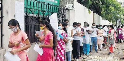 நீட் தேர்வெழுதிய மாணவிகளுக்கு நடந்த கொடுமை: என்ன சொல்கிறது தேசிய தேர்வு முகமை?