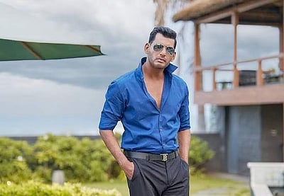 சந்திரபாபு நாயுடுவுக்கு எதிராக போட்டியிடுகிறேனா? - நடிகர் விஷால் விளக்கம்