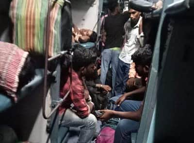 ஓடும் ரயிலில் நள்ளிரவில் சோதனை: 12 கிலோ கஞ்சா பறிமுதல்
