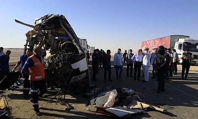 பேருந்து விபத்து:எகிப்தில் 22 போ் பலி