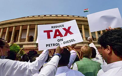 ஜிஎஸ்டி வரி உயர்வைக் கண்டித்து நாடு தழுவிய போராட்டம் - புகைப்படங்கள்