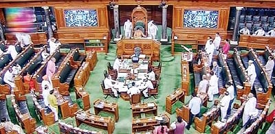 எதிா்க்கட்சிகள் மீண்டும் அமளி: நாடாளுமன்ற நடவடிக்கைகள் பாதிப்பு