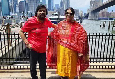 சிகிச்சை முடிந்தது இந்தியாவுக்கு திரும்பும் டி. ராஜேந்தர் - புகைப்படங்கள்