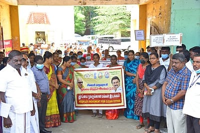 சிவகாசியில் தூய்மை பாரத விழிப்புணா்வு ஊா்வலம்